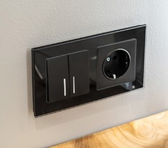 Рамка на 2 поста Favorit (черный,стекло) (W0021108)