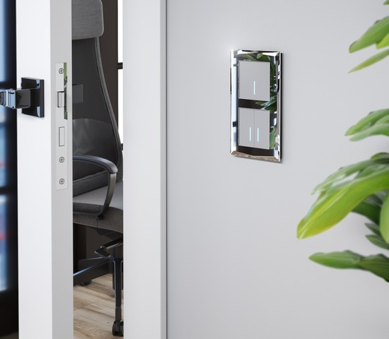 Сенсорный выключатель двухклавишный с функцией Wi-Fi (серебряный) (W4520606)