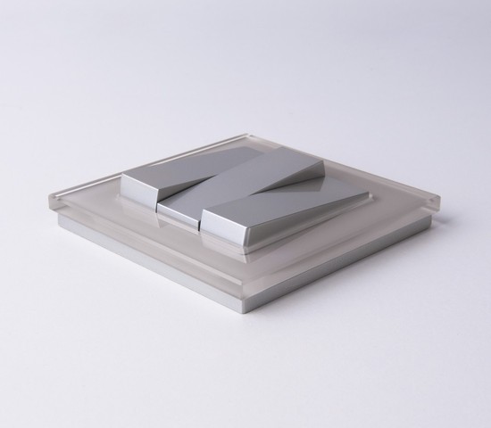 Выключатель трехклавишный (серебряный) (W1130006)