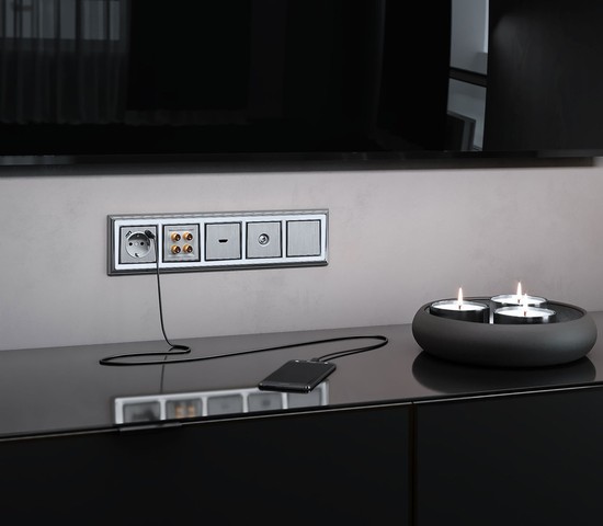 Акустическая розетка (cеребряный рифленый) (W1185009)