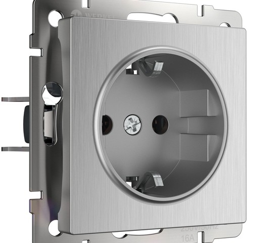 Розетка с заземлением и шторками (cеребряный рифленый) (W1171109)