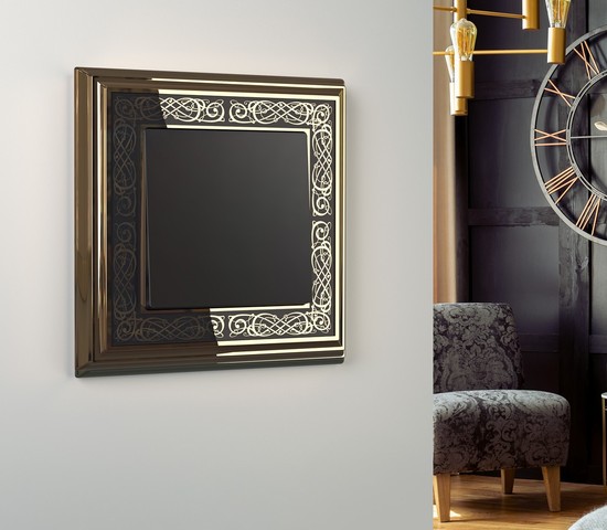 Рамка на 1 пост Palacio Gracia (золото/черный) (W0011430)