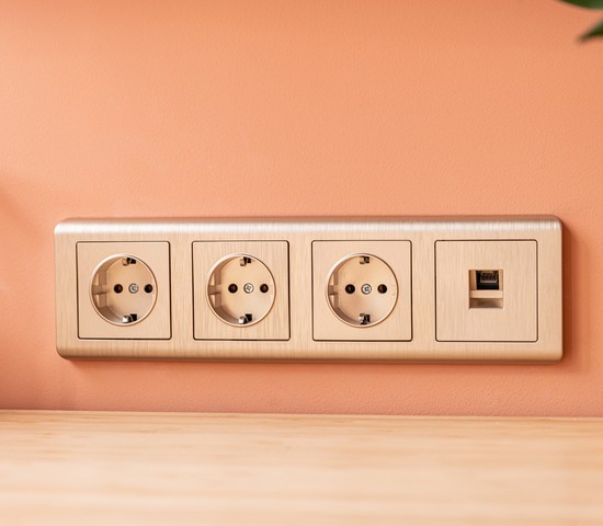 Рамка на 4 поста Stream (шампань) (W0042111)