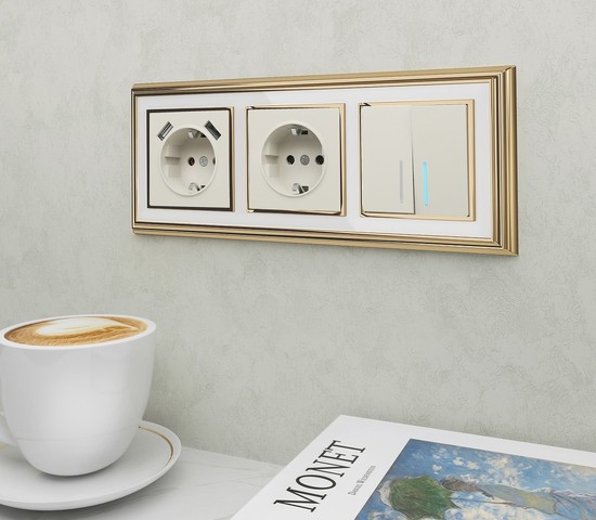 Рамка на 3 поста Palacio (золото/белый) (W0031329)