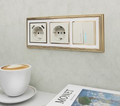 Рамка на 3 поста Palacio (золото/белый) (W0031329)