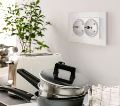 Рамка для двойной розетки Favorit (белый,стекло) (W0081101)