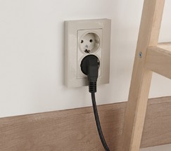 Розетка двойная с заземлением (слоновая кость) (W1172003)