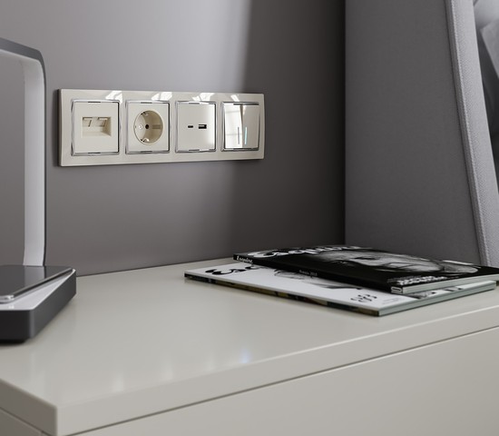 Розетка USB тип A+С (слоновая кость) (W1171803)