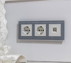 Рамка на 3 поста Favorit (серый,стекло) (W0031115)