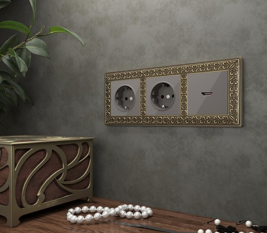 Рамка на 3 поста Antik (бронза) (W0031512)