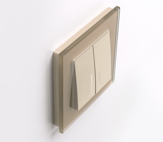 Рамка на 1 пост Favorit (шампань,стекло) (W0011111)