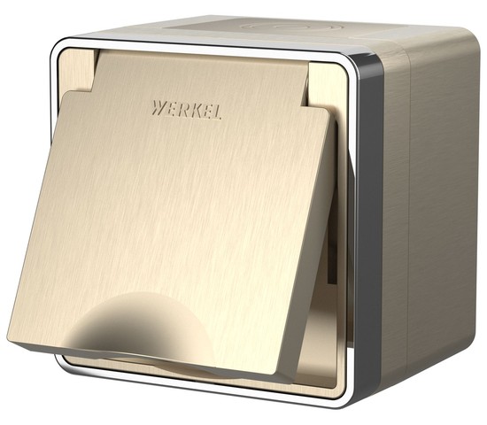 Розетка влагозащ. с зазем. с защит. крышкой и шторками Gallant (шампань рифленый) (W5071210)