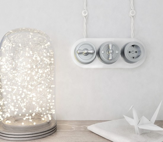 Рамка на 3 поста (Белый) (WL21-frame-03)