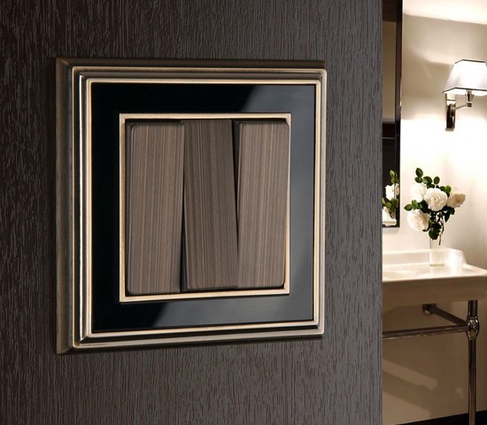 Рамка на 1 пост (бронза/черный) (WL17-Frame-01)