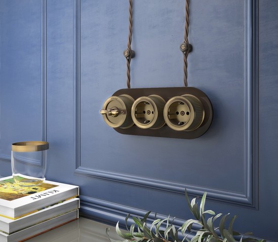 Переключатель одноклавишный (бронзовый) Ретро (W5712012)