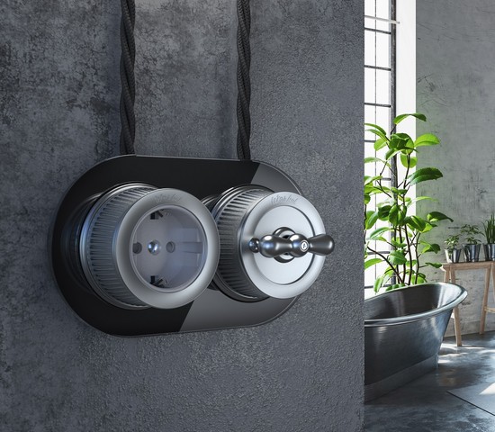 Розетка с заземлением (Матовый хром) Ретро (WL19-10-01)