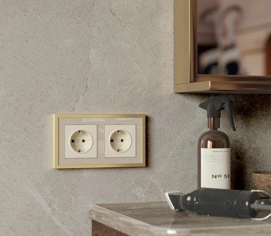 W0022851/ Рамка на 2 поста Baguette (айвори/латунь)