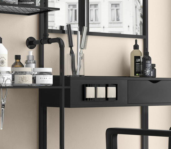 W1171262/ Розетка с заземлением и шторками c крышкой IP44 (айвори матовый)