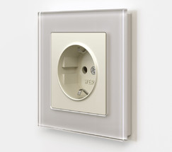 W1171162/ Розетка с заземлением и шторками (айвори матовый)