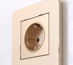 W0022611/ Рамка на 2 поста Platinum (шампань)