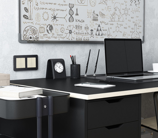 W0022608/ Рамка на 2 поста Platinum (черный алюминий)