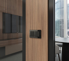 W1123006/ Перекрестный выключатель двухклавишный (чёрный)