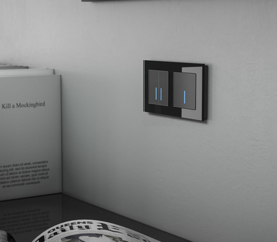 W4520008/ Сенсорный выключатель двухклавишный с подсветкой 1000 Вт (черный)