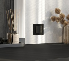 W0013108/ Рамка на 1 пост Senso (черный, стекло soft-touch)