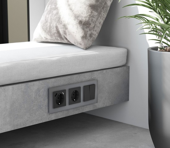 W0033106/ Рамка на 3 поста Senso (серебряный, стекло soft-touch)