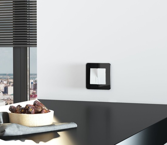 W0012448/ Рамка на 1 пост Elite (черный, стекло)