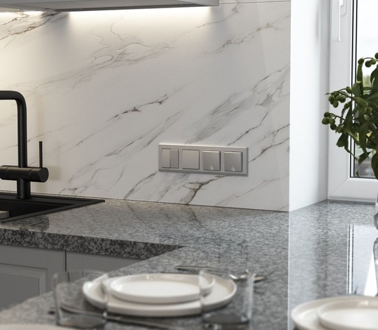 W1112065/ Выключатель одноклавишный проходной (серебряный матовый)