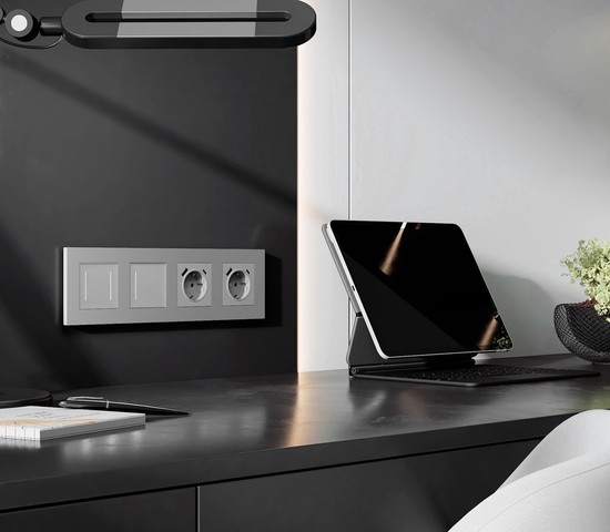 W0042965/ Рамка на 4 поста Slab (серебро матовый)