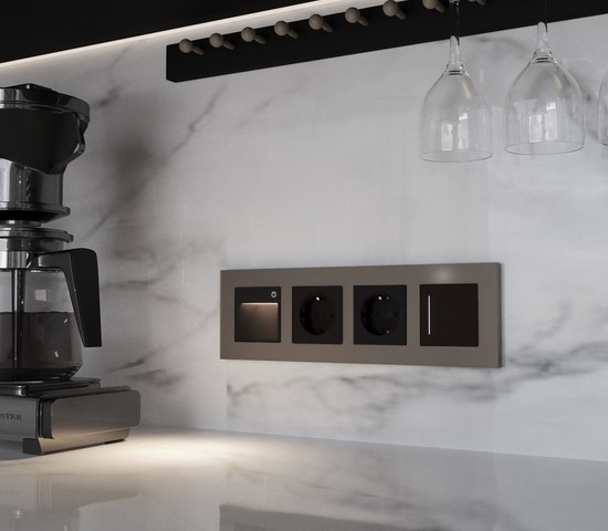 W0042963/ Рамка на 4 поста Slab (бронза матовый)