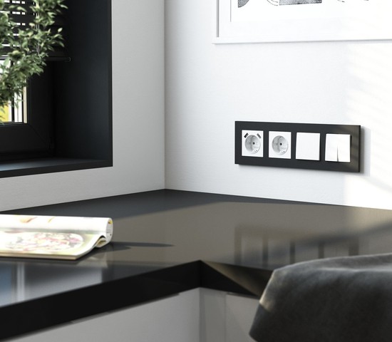 W0042908/ Рамка на 4 поста Slab (черный матовый)