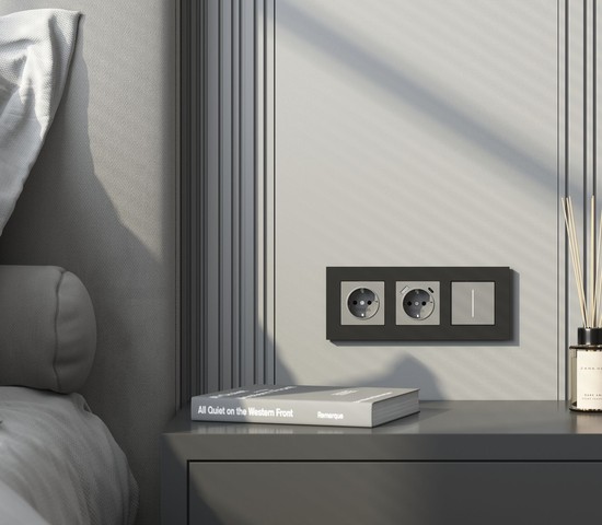 W0032908/ Рамка на 3 поста Slab (черный матовый)