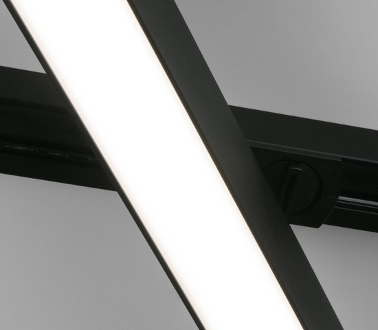 Трековый светильник X-Line черный матовый 20W 4200K (LTB54) однофазный