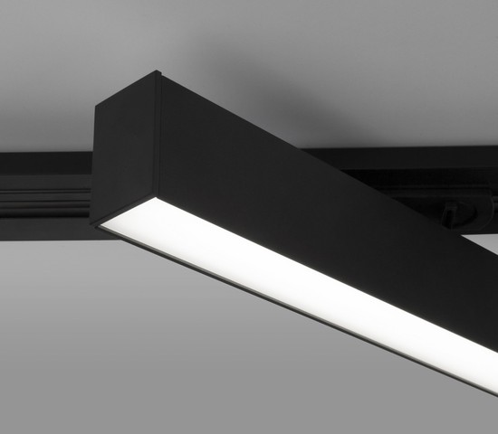 Трековый светильник X-Line черный матовый 10W 4200K (LTB53) однофазный