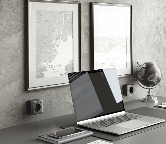 W5071704/ Розетка с заземлением, шторками и USB тип A+C Gallant (графит рифленый)