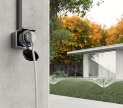 76103/00 Умная розетка с мониторингом энергопотребления черный IP44