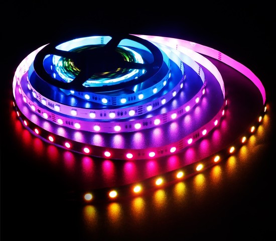 Лента светодиодная 5050 12V 30Led 7,2W RW IP65 Бегущая волна (5050 12V 30Led 7,2W RW IP65 (5m))